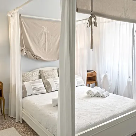 Apartment Corte Dell'arancio Lucca
